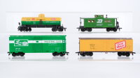 Life-Like Trains H0 Konvolut US Caboose, Kesselwagen...