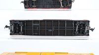 Unbekannt H0 Konvolut US Comboose, gedeckte Güterwagen "Frisco", "Shock Control", 4-achsig Sante Fe u. a.