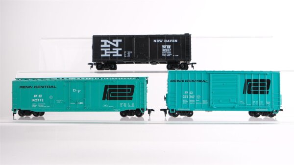Unbekannt H0 Konvolut US gedeckte Güterwagen, Kühlwagen, 4-achsig Penn Central u. a.
