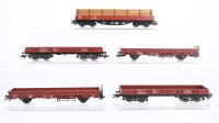 Märklin H0 Konvolut 2 Niederbordwagen 2-achsig, 2 Niederbordwagen 4-achsig, Niederbordwagen mit Ladung "Holzbretter" DB