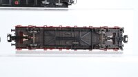 Märklin H0 Konvolut 2 Niederbordwagen 2-achsig, 2 Niederbordwagen 4-achsig, Niederbordwagen mit Ladung "Holzbretter" DB