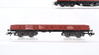 Märklin H0 Konvolut 2 Niederbordwagen 2-achsig, 2 Niederbordwagen 4-achsig, Niederbordwagen mit Ladung "Holzbretter" DB