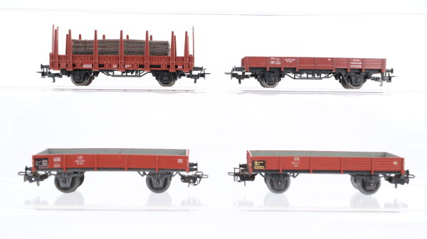 Märklin H0 Konvolut 2 Niederbordwagen, Niederbordwagen mit Ladung "Stahlmatten", Rungenwagen DB