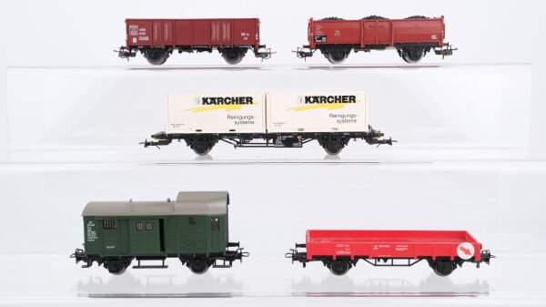 Märklin H0 Konvolut 2 Hochbordwagen, Niederbordwagen rot, Containertragewagen "Kärcher", Güterzugbegleitwagen DB (Abbrüche)