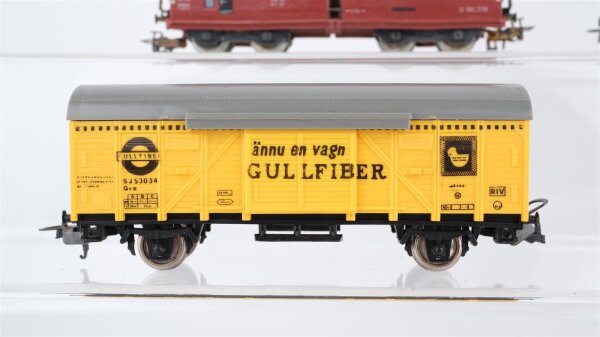 Unbekannt H0 Konvolut Kesselwagen mit Bremserhaus "TEGA", 2 gedeckte Güterwagen braun, gedeckter Güterwagen "Gullfiber" gelb, Niederbordwagen, Selbstentladewagen DB/DR/SJ (Abbruch)