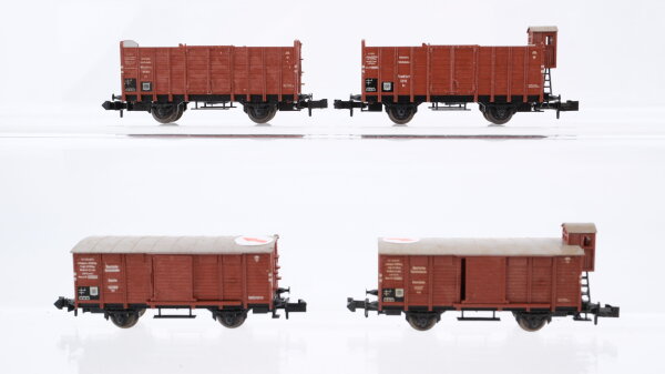 Minitrix N Konvolut gedeckter Güterwagen mit Bremserhaus, Hochbordwagen mit Bremserhaus, gedeckter Güterwagen, Hochbordwagen DR