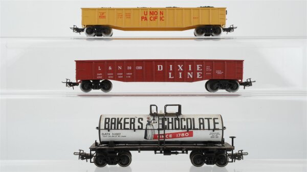 Märklin H0 Konvolut 2 Hochbordwagen "L&N 39 099 Dixie Line, UP 65263", Kesselwagen "GATX 31057 Bakers Chocolate" USA