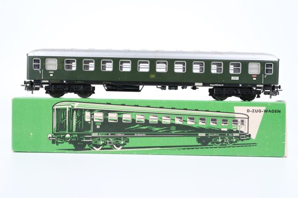 Märklin H0 4022 Personenwagen 2.Kl. grün DB