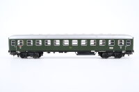 Märklin H0 4022 Personenwagen 2.Kl. grün DB
