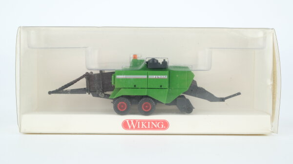 Wiking H0 3960228 Fendt 1290 S Quaderballenpresse grün