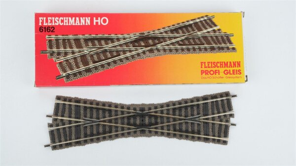 Fleischmann H0 6162 Kreuzung links-kreuzend 200mm