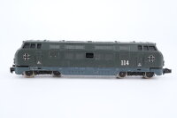 Minitrix N Diesellok BR 221 umlackiert Militär