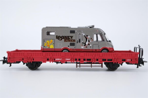 Märklin H0 48611 Niederbordwagen mit Hymer Wohnmobil "Looney Tunes" (Jahreswagen 2011)
