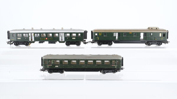 Märklin H0 Konvolut Schnellzugwagen 1./2. Kl. Gepäckwagen SBB u.a.