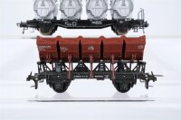 Unbekannt H0 Konvolut Behältertragwagen "Von Haus zu Haus" Muldenkippwagen DB