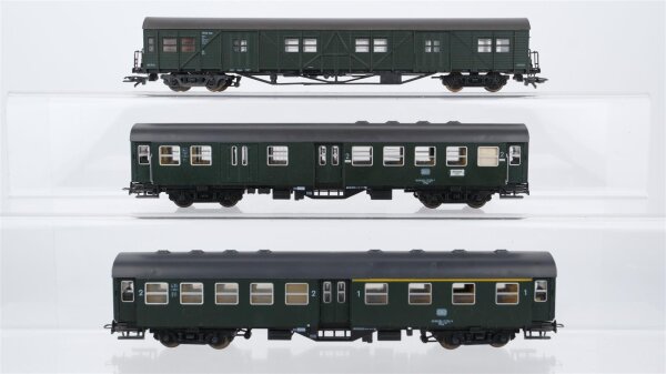 Roco H0 Konvolut Mitteleinstiegswagen 1./2. Kl. Gepäckwagen DB u.a.