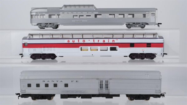Tri-ang H0 Konvolut US Control Car Auto-train Passenger Car "Santa Fe" (Abbrüche)
