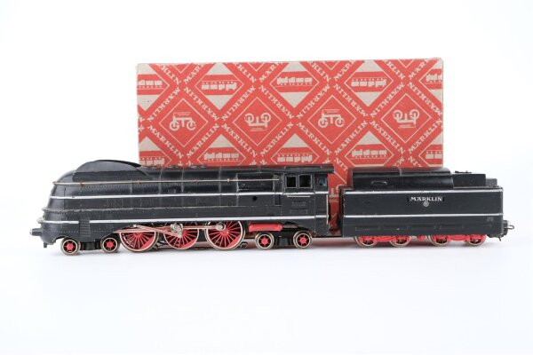 Märklin H0 SK 800 Dampflok mit Tender Wechselstrom (Richtungsw. nicht zuverlässig)