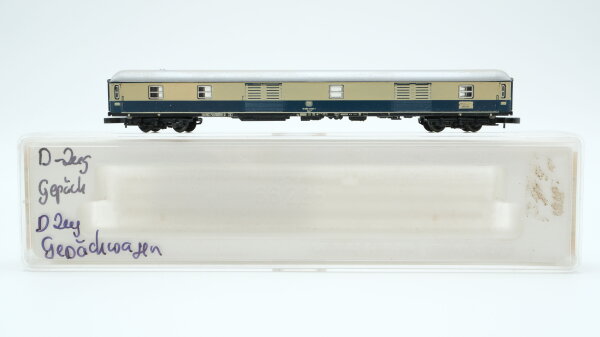 Märklin Z 8722 Reisezugwagen (Gepäckwagen, oceanblau/beige) Düm(s) 902 der DB