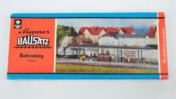 Vero H0 3/30 Bahnsteig Oldtimer