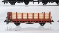 Trix H0 Konvolut Langholzwagen Rungenwagen mit Ladung und Bremserhaus