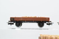 Märklin H0 Konvolut Hochbordwagen mit Holz Niederbordwagen mit Schotter DB