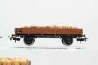 Märklin H0 Konvolut Hochbordwagen mit Holz Niederbordwagen mit Schotter DB
