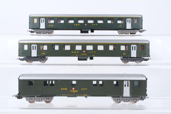 Lima H0 Konvolut Personenwagen 1. Kl. Gepäckwagen SBB