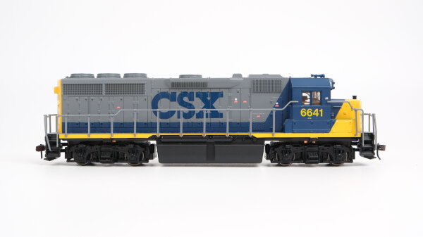 Walthers H0 Diesellok 6641 CSX Gleichstrom Digital