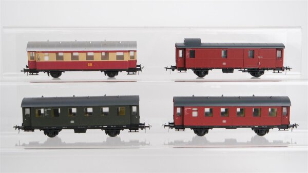 Schicht H0 Konvolut Personenwagen grün Personenwagen rot Packwagen rot Personenwagen beige/rot DB/DR