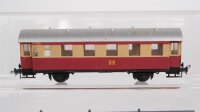 Schicht H0 Konvolut Personenwagen grün Personenwagen rot Packwagen rot Personenwagen beige/rot DB/DR