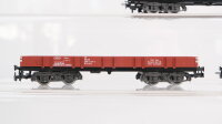 Märklin H0 Konvolut Niederbordwagen, Niederbordwagen mit Plane "Märklin", Niederbordwagen mit 2 Baumaschienen DB
