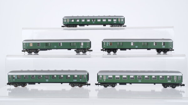 Minitrix N Konvolut Schnellzugwagen 2. Kl. Gepäckwagen DB