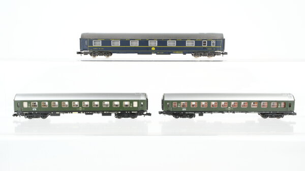 Schicht N Konvolut Abteilwagen 2. Kl. Schlafwagen DR u.a.