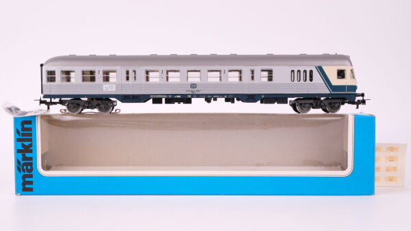 Märklin H0 4160 Nahverkehrswagen mit Gepäckabteil und Führerstand BDnf 735 der DB