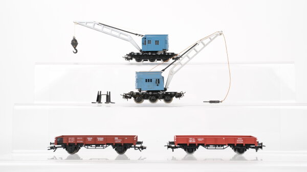 Märklin H0 Konvolut 2 Kranwagen "Krupp-Ardelt", 2 Kranschutzwagen Db (unvollständig)