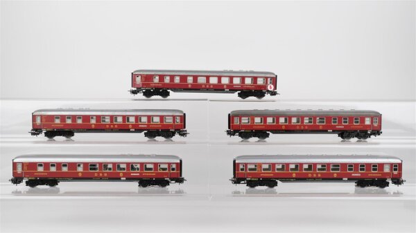 Märklin H0 Konvolut 5 Speisewagen rot, teilw. beleuchtet DSG (ungetestet, Abbruch))