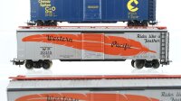 Märklin H0 Konvolut 2 gedeckte Güterwagen "WP 20315", gedeckter Güterwagen "C&O 23745"