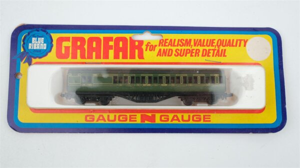 Graham Farish N 0633 676 Coach green "Southern Railway"