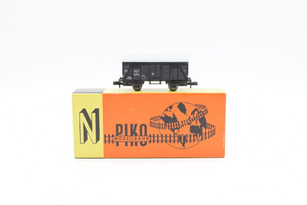Piko N 5460/5/22 gedeckter Güterwagen SNCF
