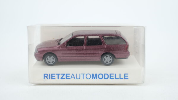 Rietze H0 20890 Ford Mondeo Kombi lila-metallic