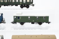 Fleischmann u.a. H0 Konvolut Umbauwagen 1./2. Kl. Mitteleinstiegswagen 2. Kl. Schlafwagen Gepäckwagen DB