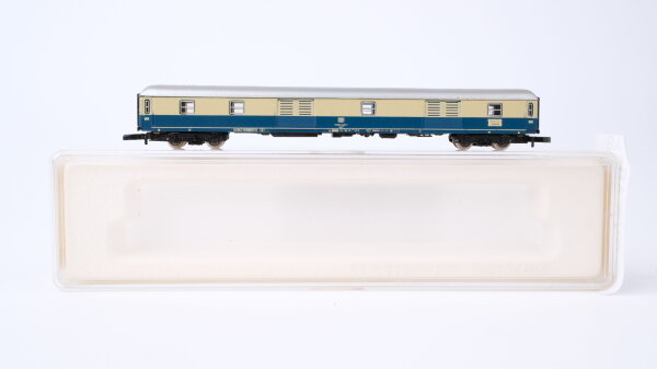 Märklin Z 8722 Reisezugwagen (Gepäckwagen, oceanblau/beige) Düm(s) 902 der DB