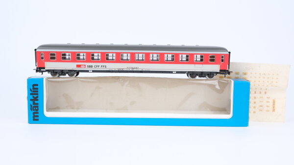 Märklin H0 4180 Reisezugwagen 51 85 89-30 700-9 mit Schlussleuchte SBB-CFF-FFS