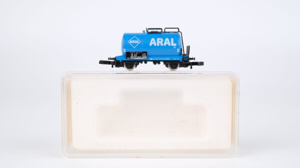 Märklin Z 8613 Kesselwagen mit Bremserbühne "ARAL" DB
