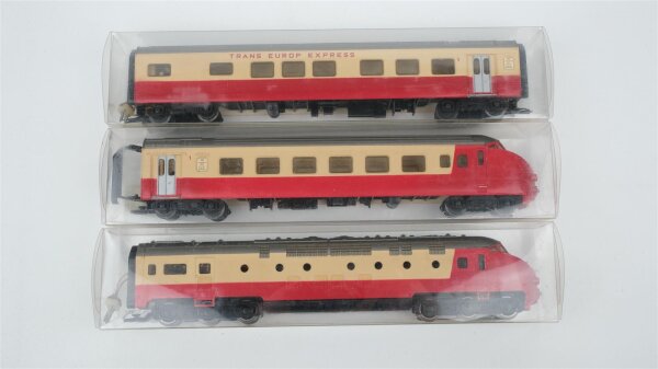 Märklin H0 Dieseltriebwagenzug TEE Edelweiss 3-tlg Wechselstrom (Richtungswechsel defekt)