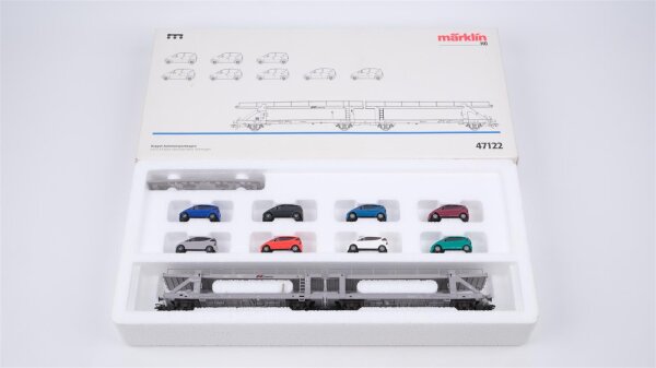 Märklin H0 47122 Autotransportwagen mit Pkw  Laeeks der DB