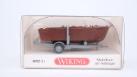 Wiking H0 009501 Motorboot auf Anhänger, braun
