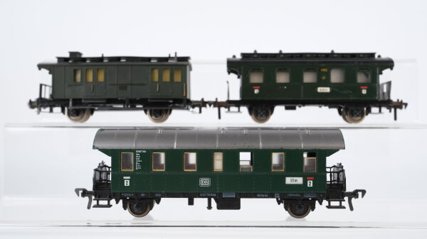 Fleischmann H0 Konvolut Donnerbüchsen 2. Kl. Gepäckwagen DR u.a.