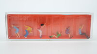 Preiser H0 24664 Figuren zum Kettenkarussell